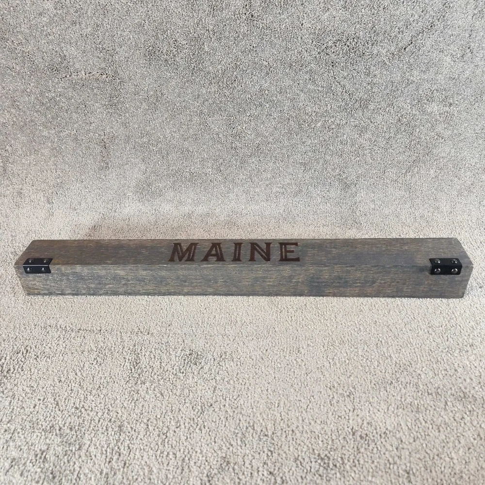 Thirty-One Wall Gallery Maine Wood Ledge Gray Rustic Farmhouse Home Decor 22in